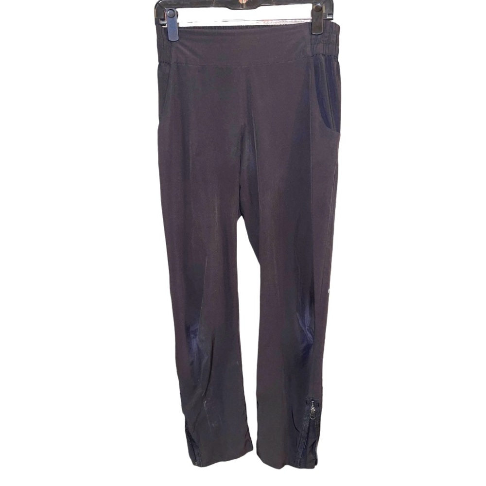Alo Black High Waist Yoga Trousers with‎ Pockets.